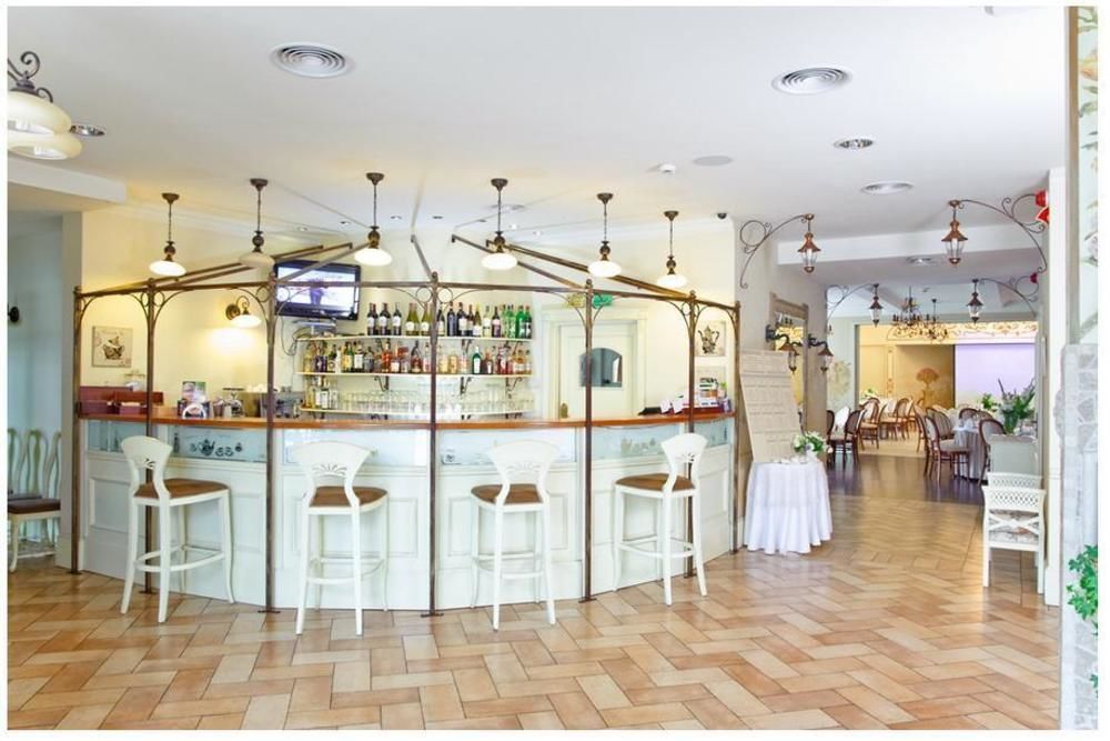 Villa Estera - Hotel & Restauracja Michalowice  Exterior photo